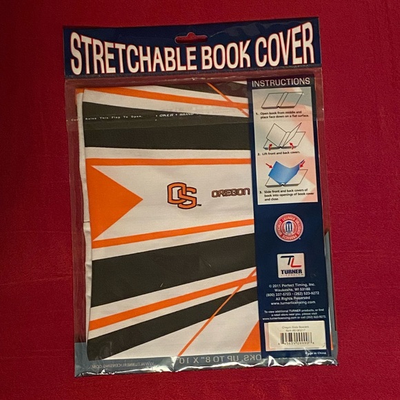 Oregon State University stretchable book cover, fits up to 8” x 10” - Picture 2 of 4